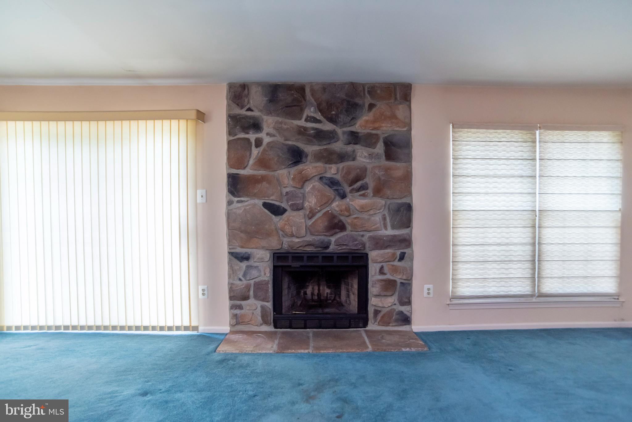 SAW MILL VALLEY - Residential