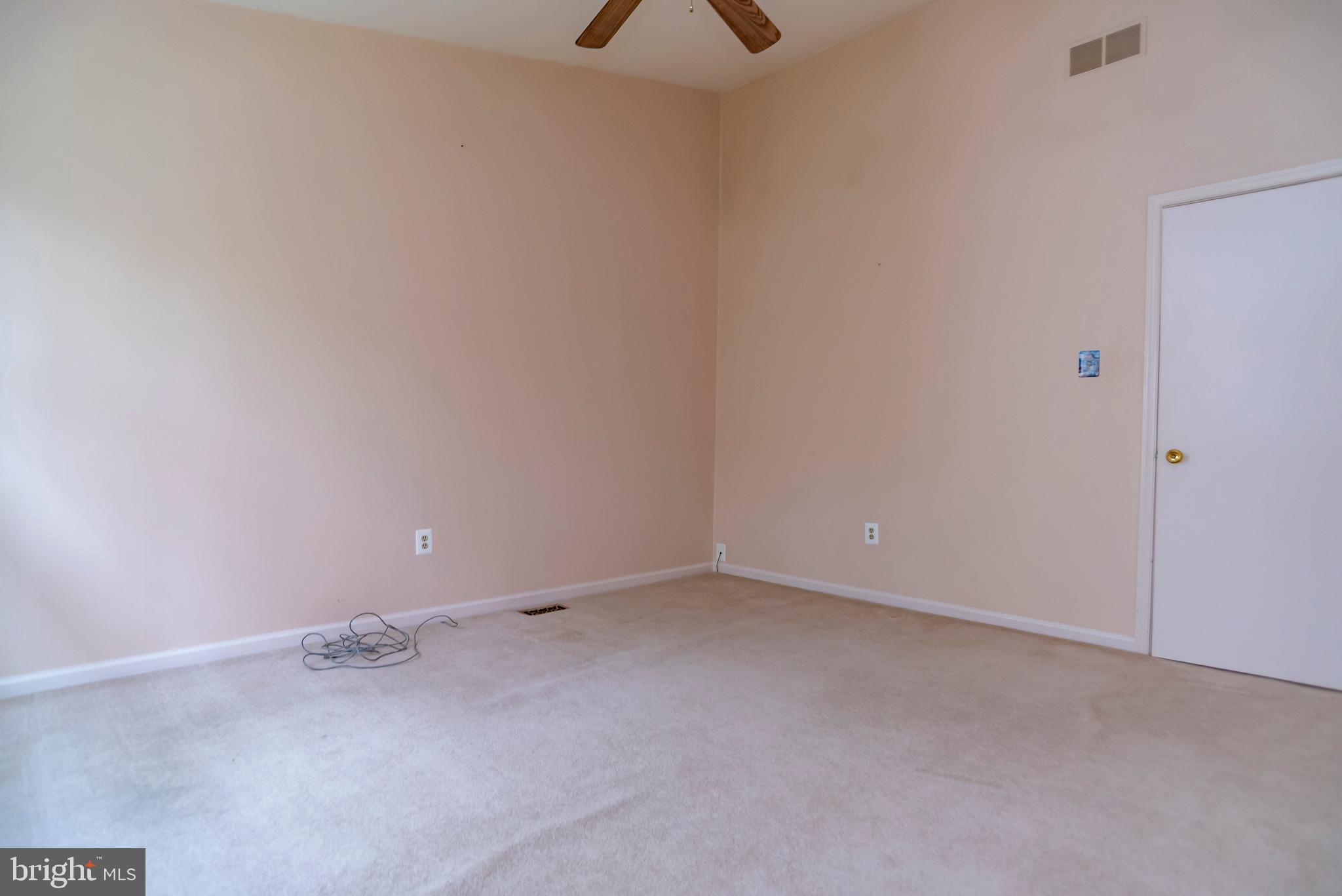 SAW MILL VALLEY - Residential