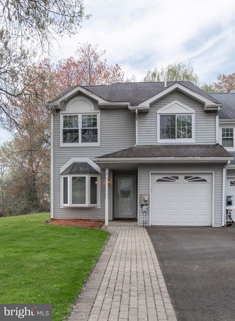 111 SARAHS LANE HORSHAM PA 19044
