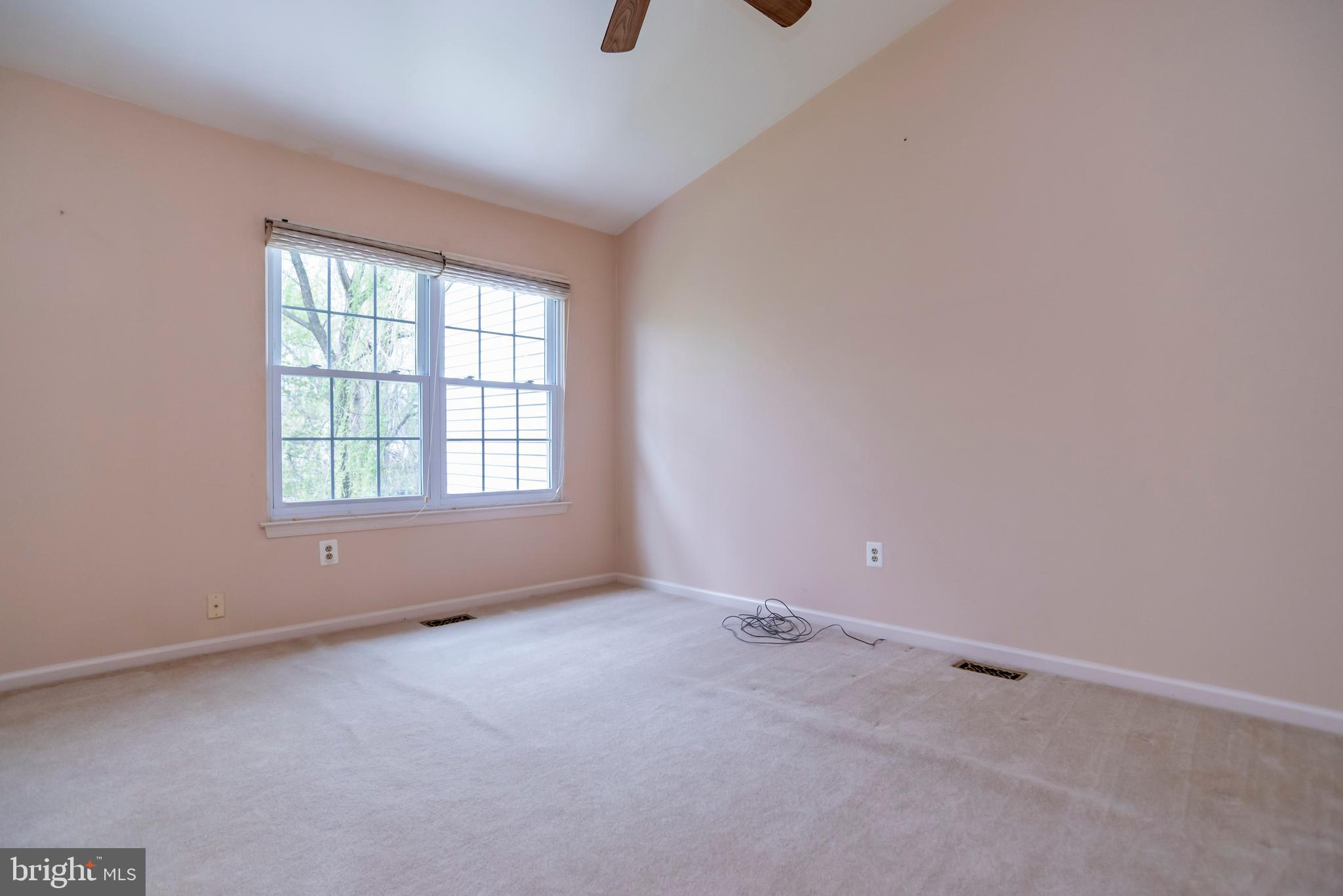 SAW MILL VALLEY - Residential