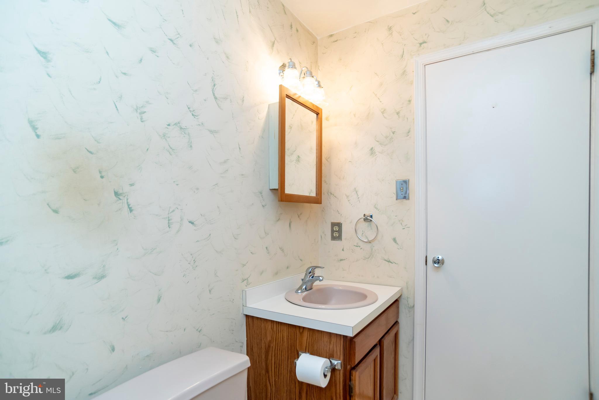 SAW MILL VALLEY - Residential