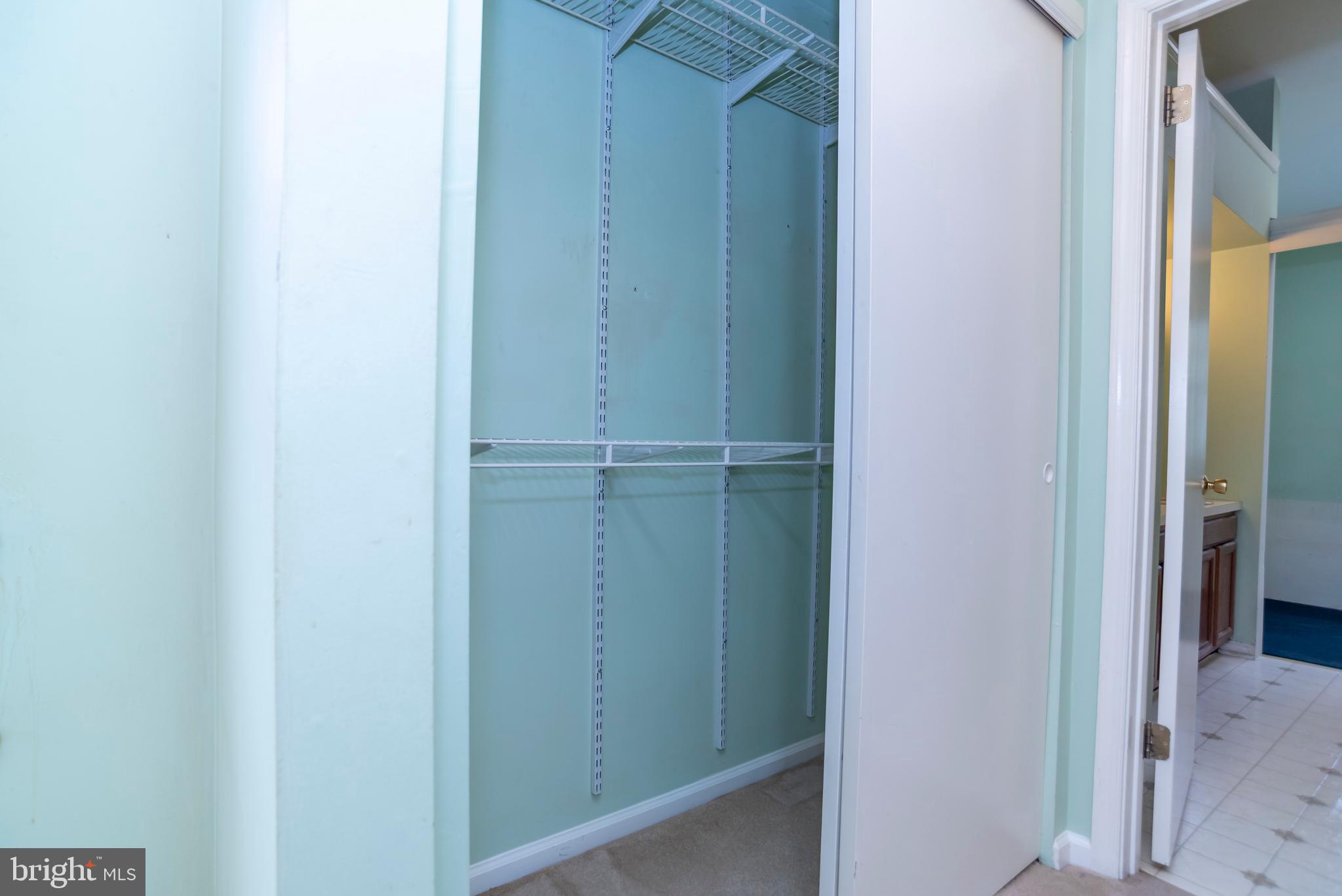 SAW MILL VALLEY - Residential