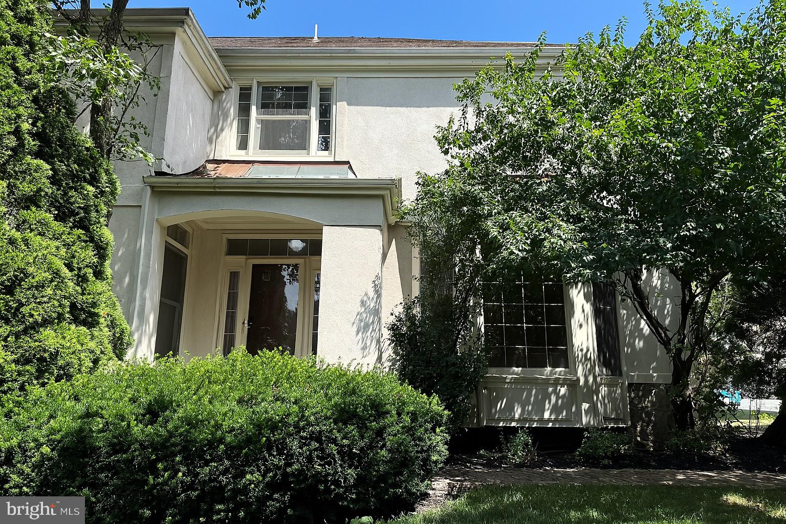 2906 STRATHAVEN PLACE