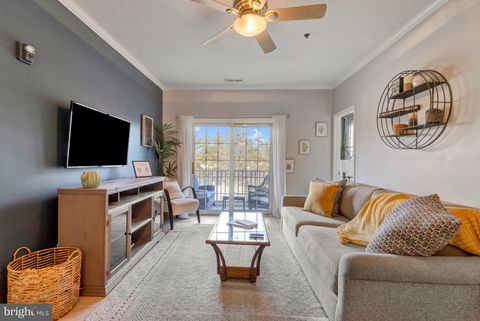 Condo For Sale - 35552 E Atlantic Circle #111<br/> REHOBOTH BEACH, DE 19971