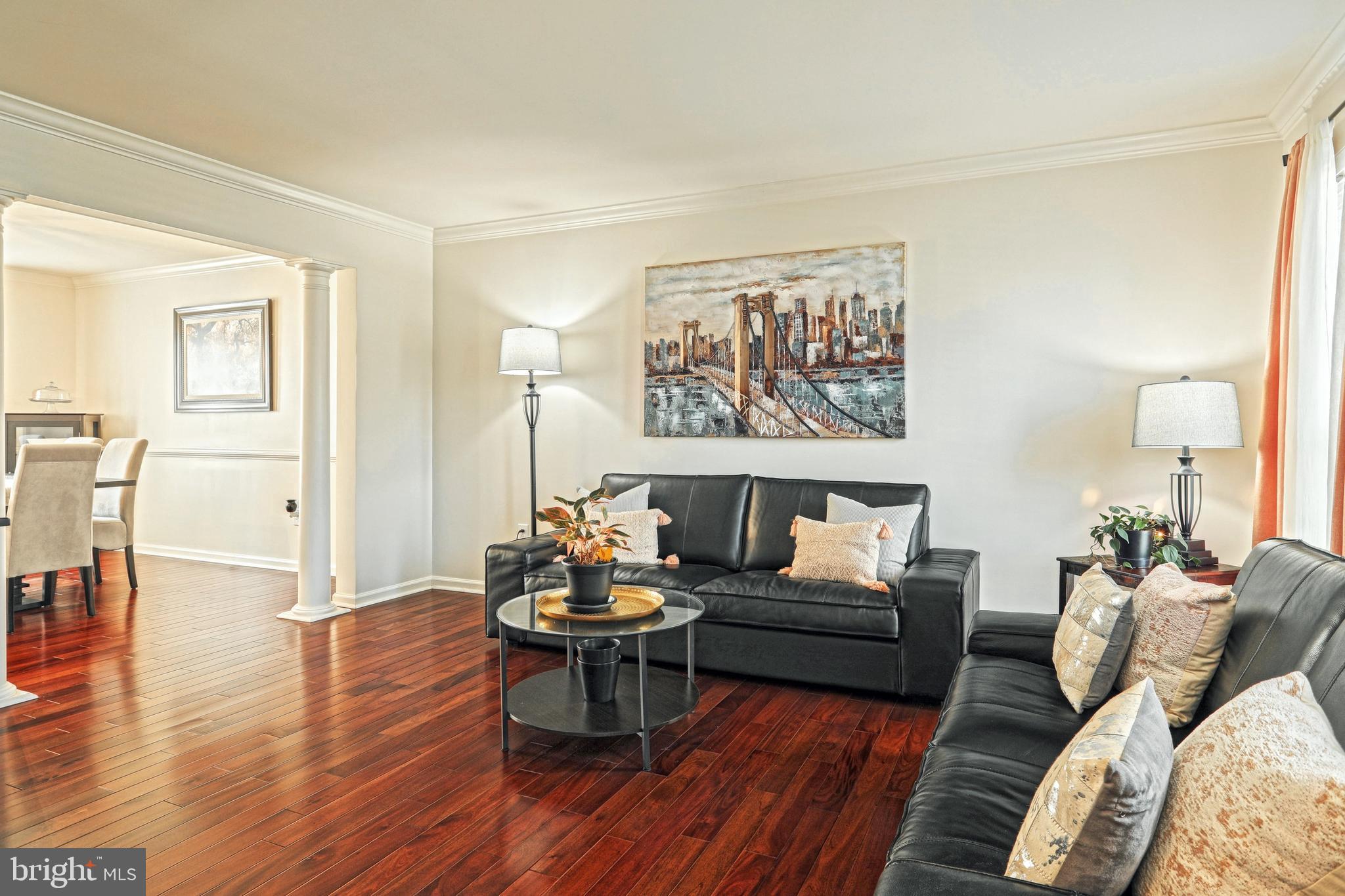 THISTLE DOWNS - Residential