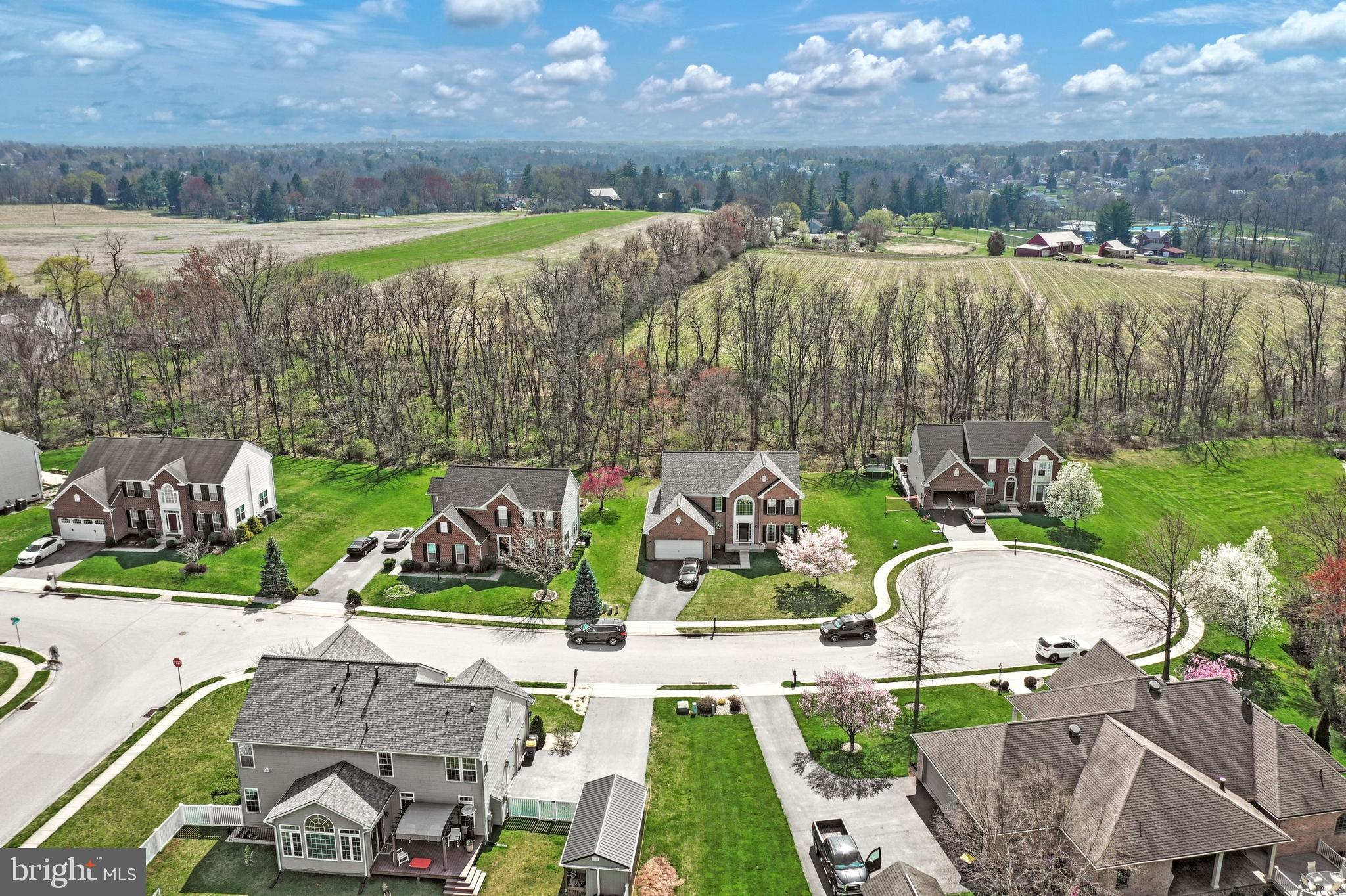 THISTLE DOWNS - Residential