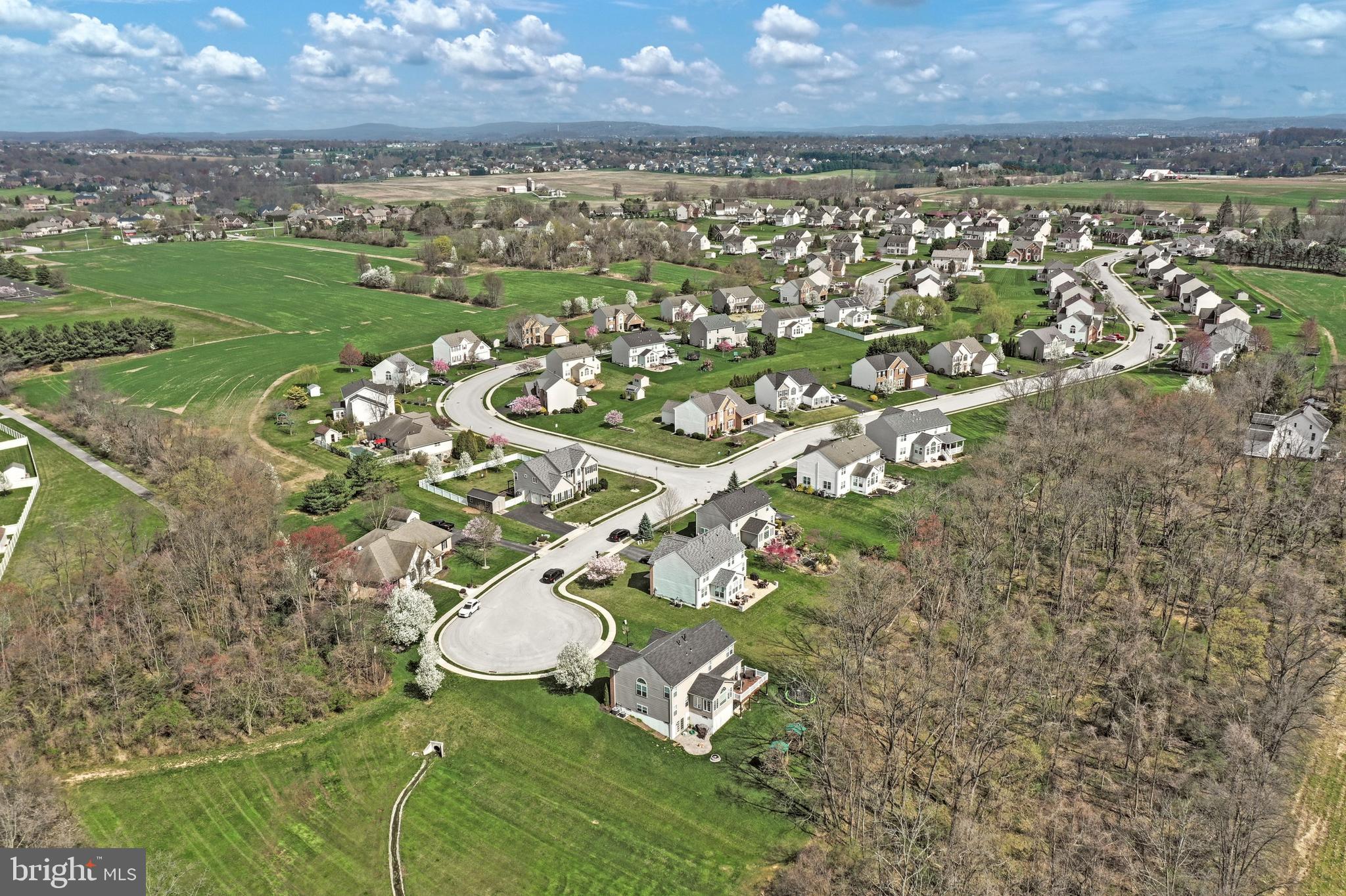 THISTLE DOWNS - Residential