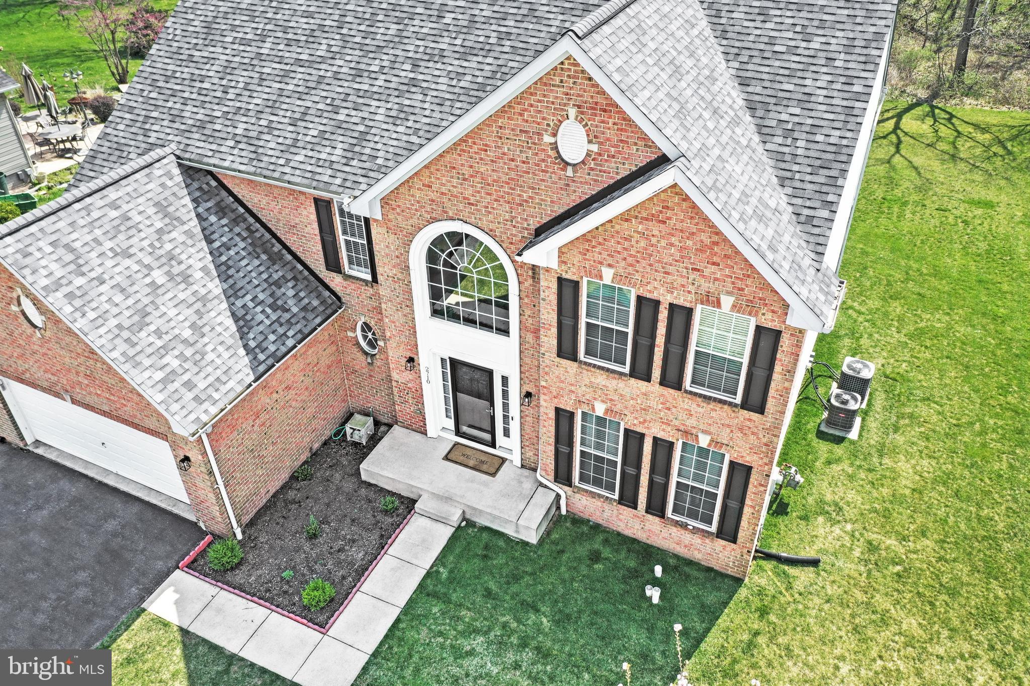 THISTLE DOWNS - Residential