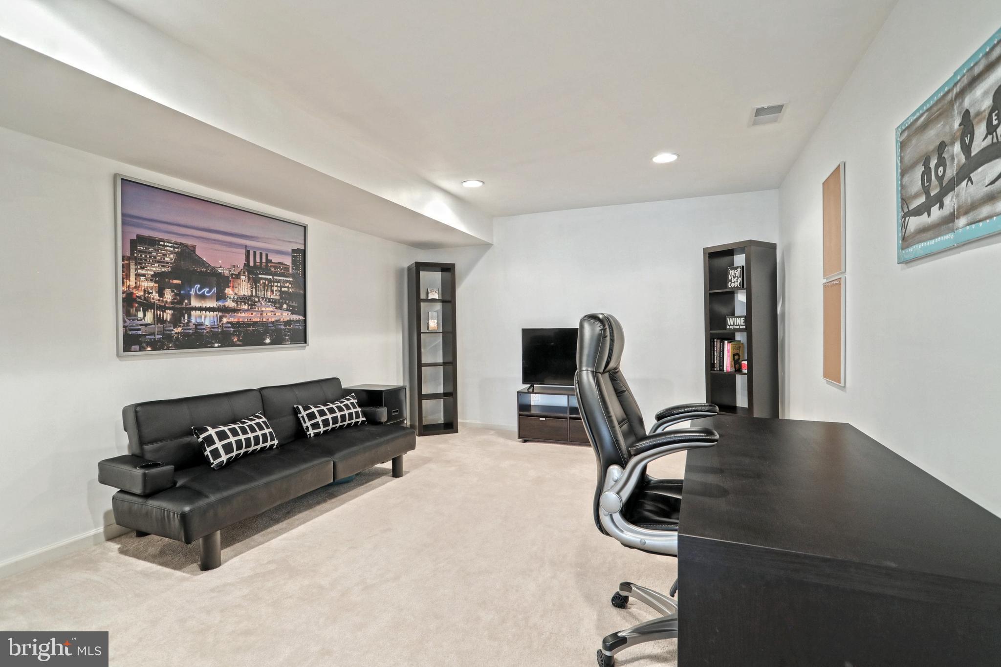 THISTLE DOWNS - Residential