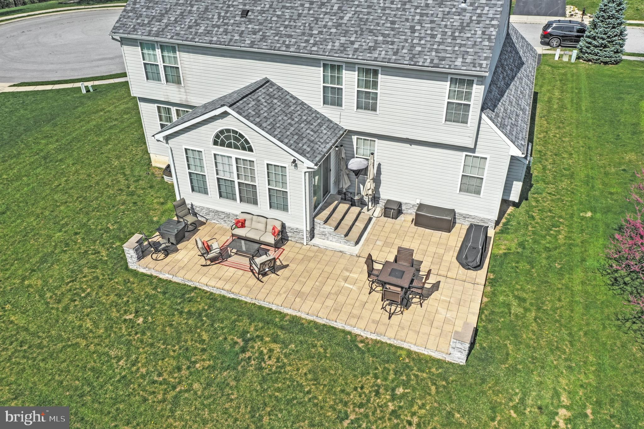 THISTLE DOWNS - Residential