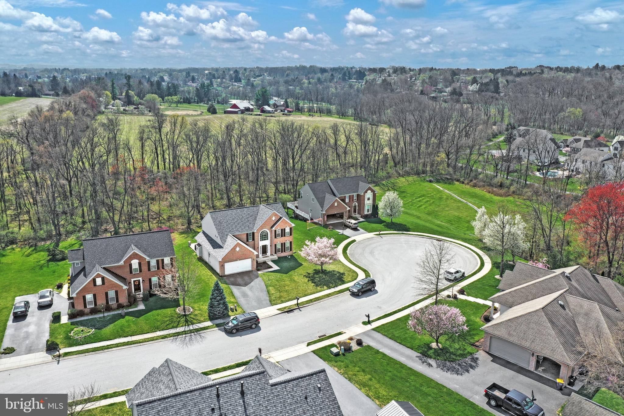 THISTLE DOWNS - Residential