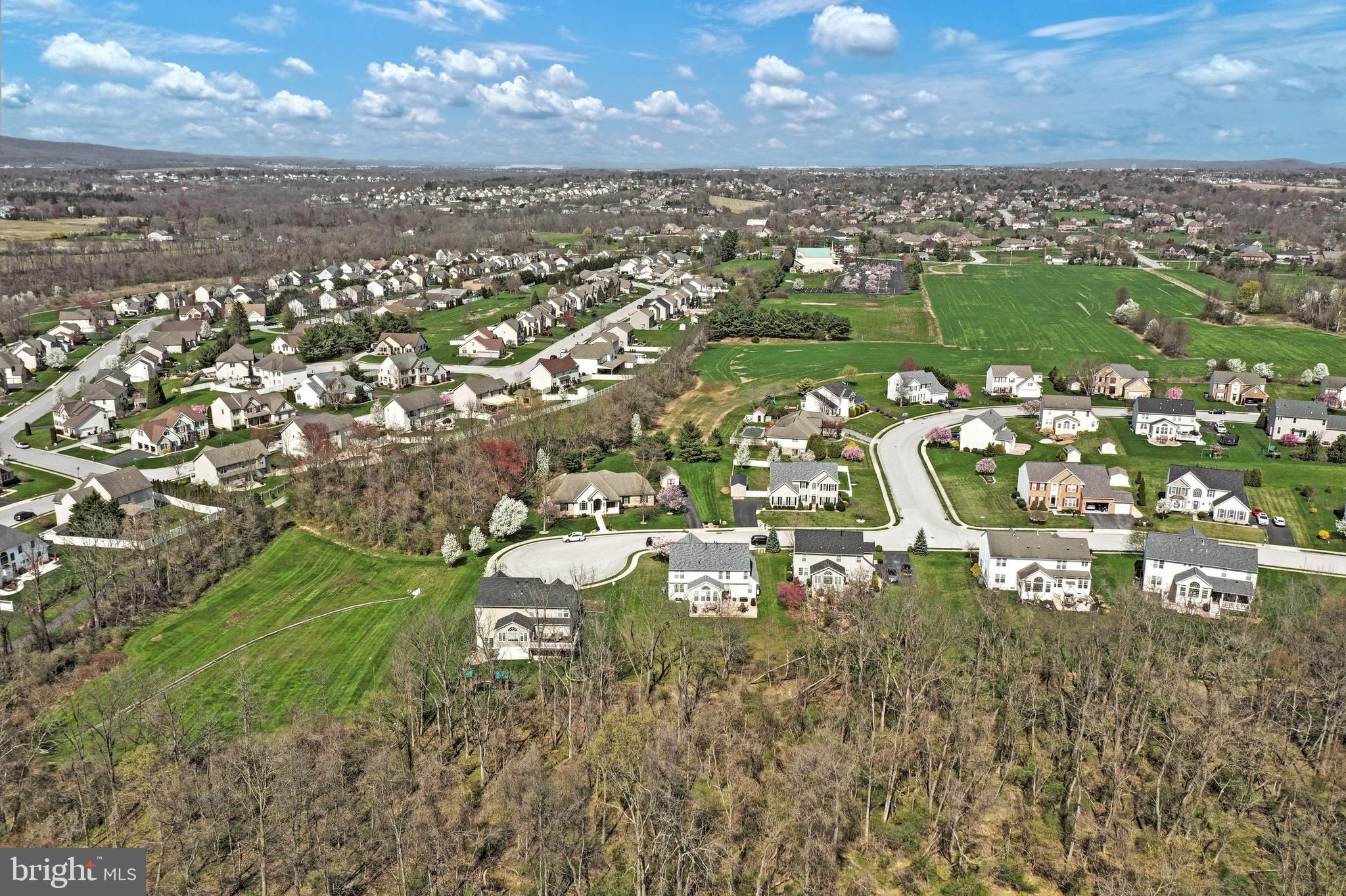 THISTLE DOWNS - Residential