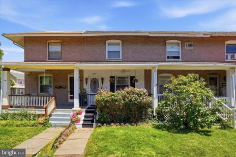Townhouse For Sale - 859 W 2nd Street<br/> Montgomery County, LANSDALE, PA 19446