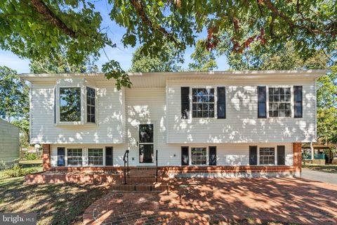 9370 FERNWOOD COURT MANASSAS VA 20110