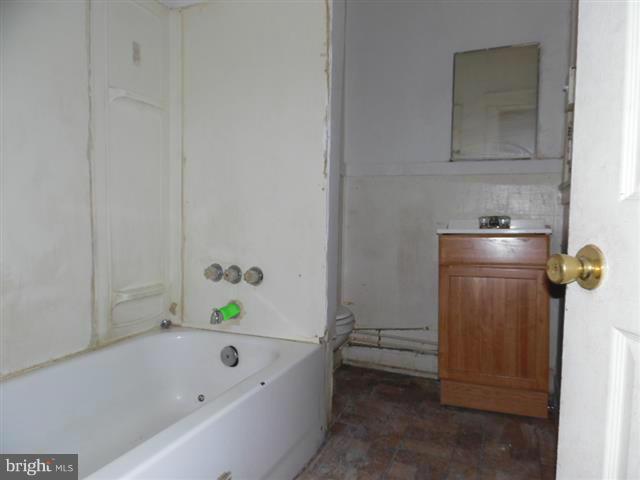 MONTEBELLO - Residential