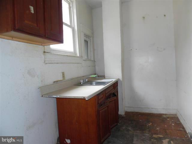 MONTEBELLO - Residential