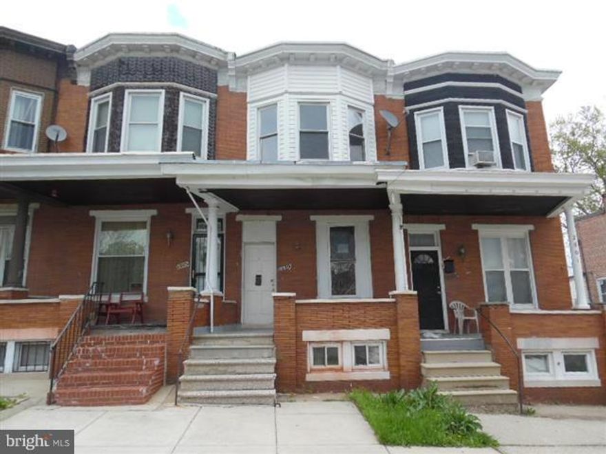 Coldstream, Montebello  three level row home offers covered front porch and fenced rear yard. Home has had some renovations in the past to include windows, hwh and heating unit. Upper level has 3 bedrooms and 1 bath. Main level has huge living and dining room. Kitchen in rear has had some upgraded cabinets. Walk to Clifton Park, close to schools and shopping . Easy access to down down blvd and 83.