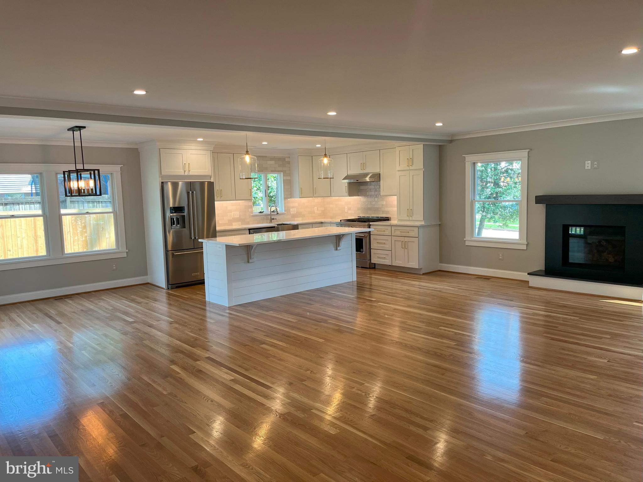 WAYNEWOOD - Residential