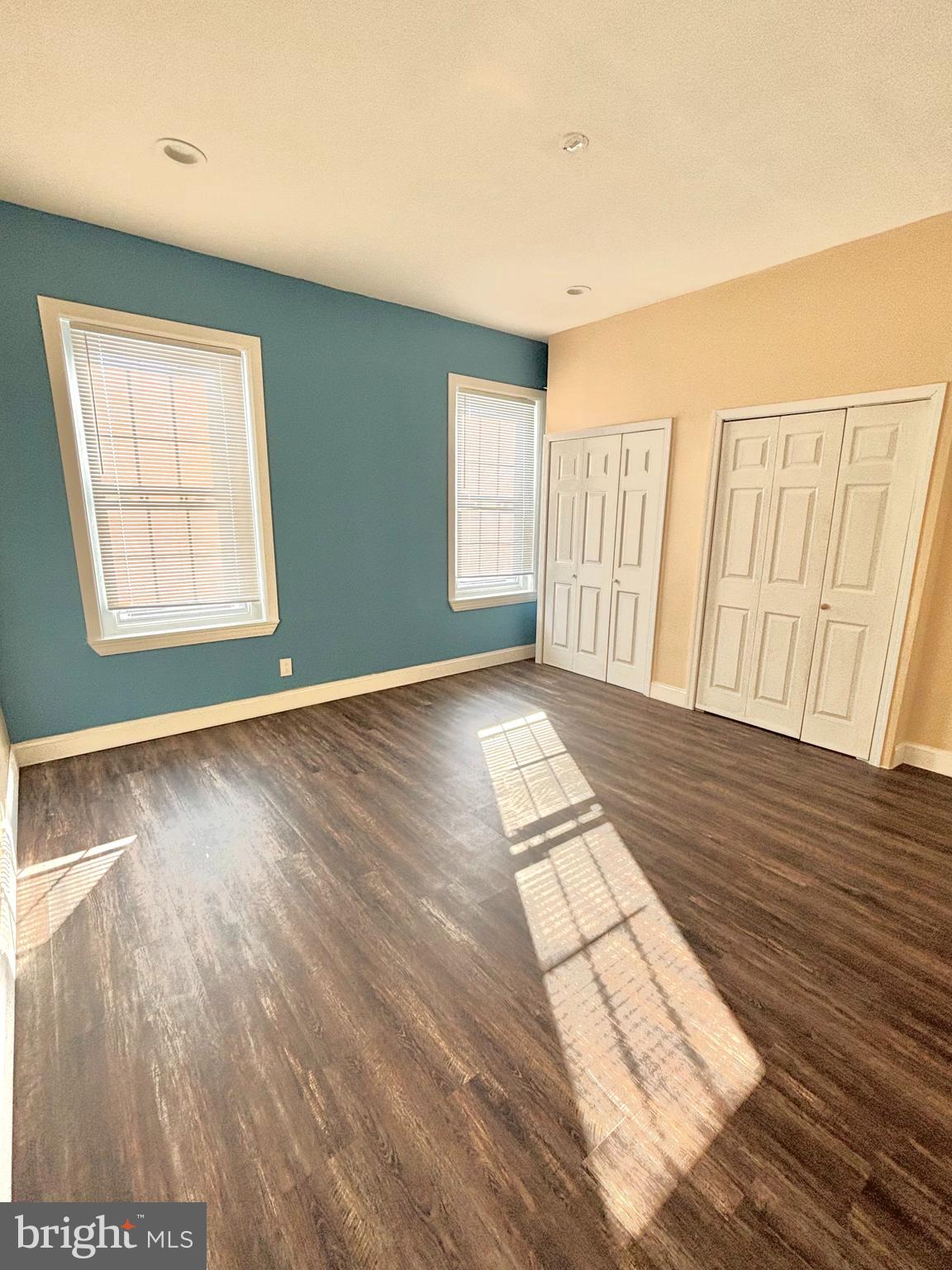 KENSINGTON - Residential