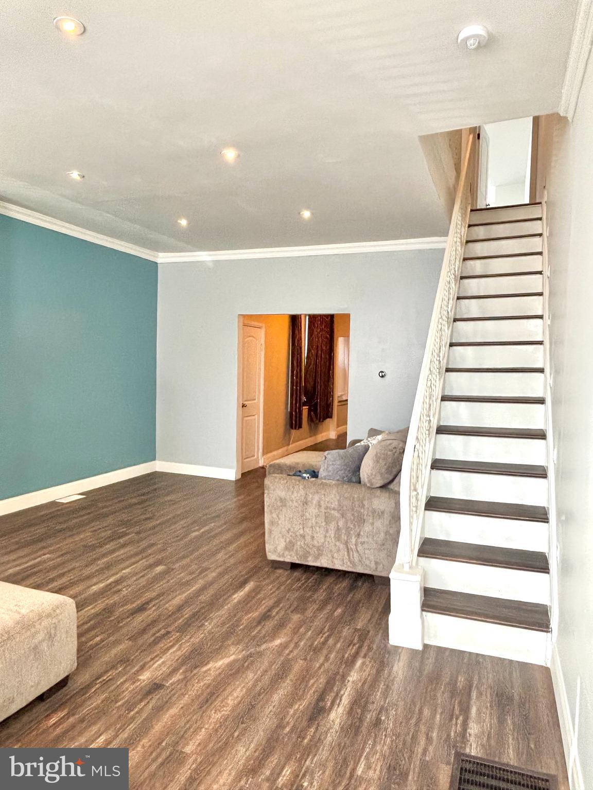 KENSINGTON - Residential