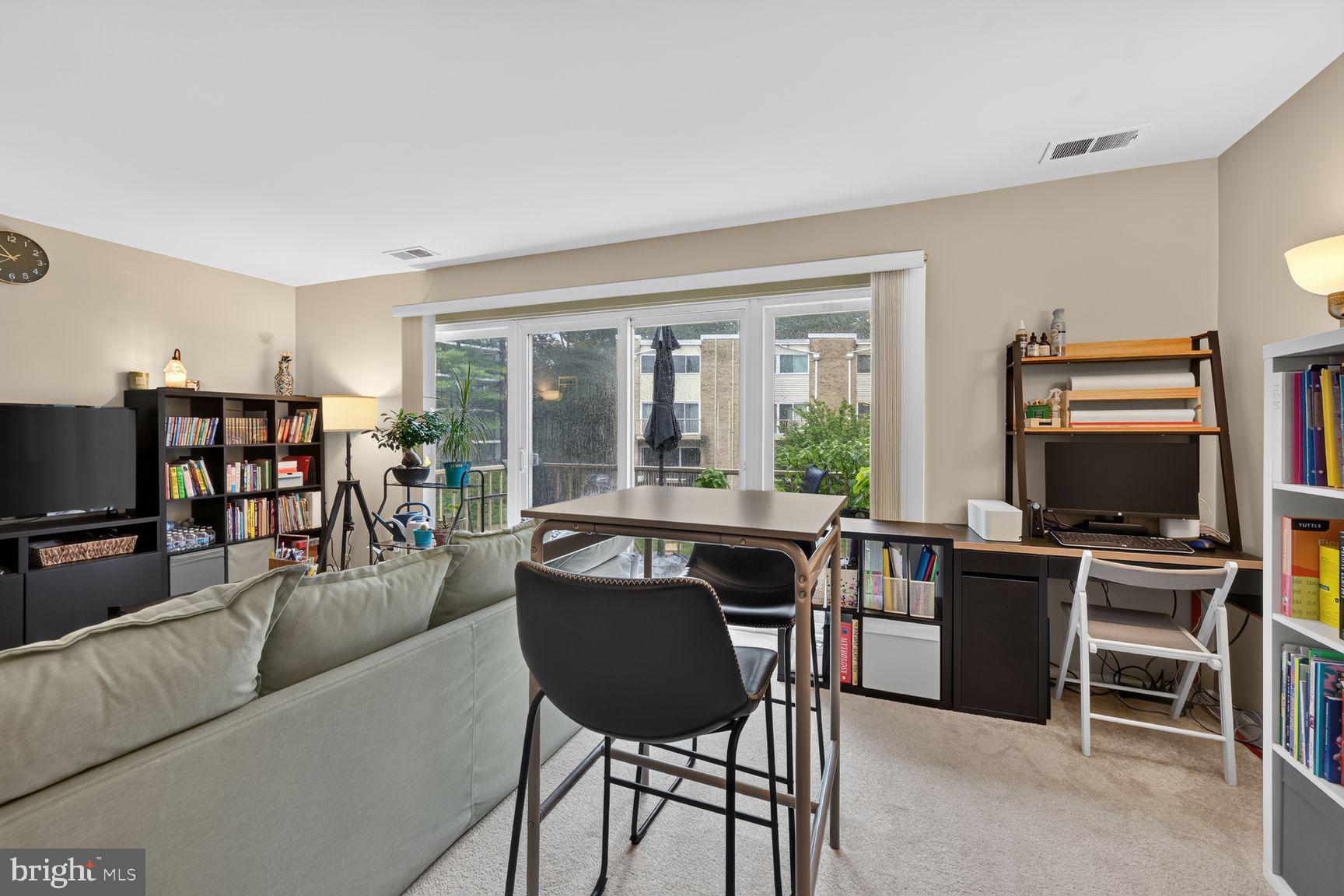 3227 UNIVERSITY BOULEVARD W G 21