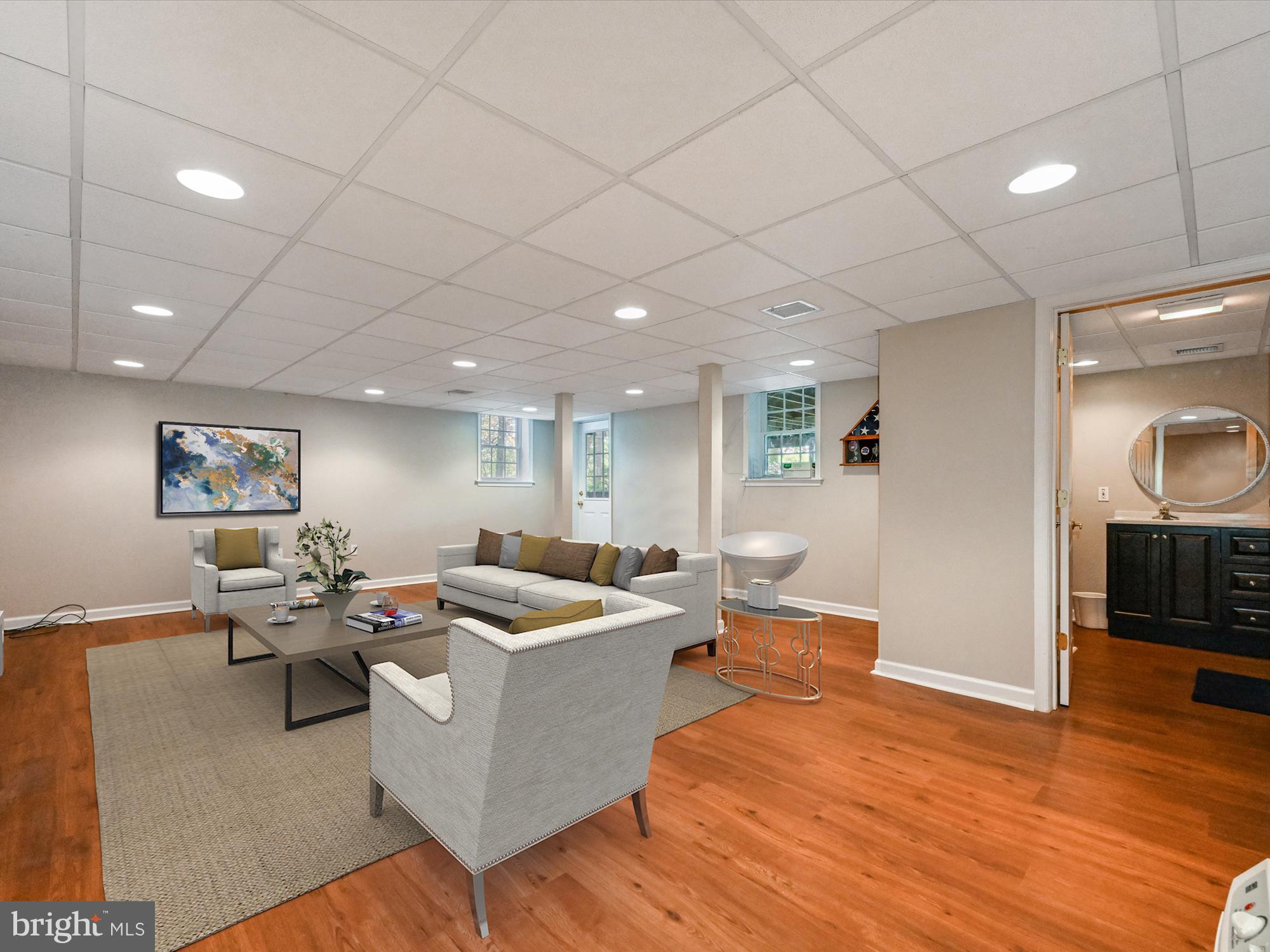 LAUREL WOODS - Residential