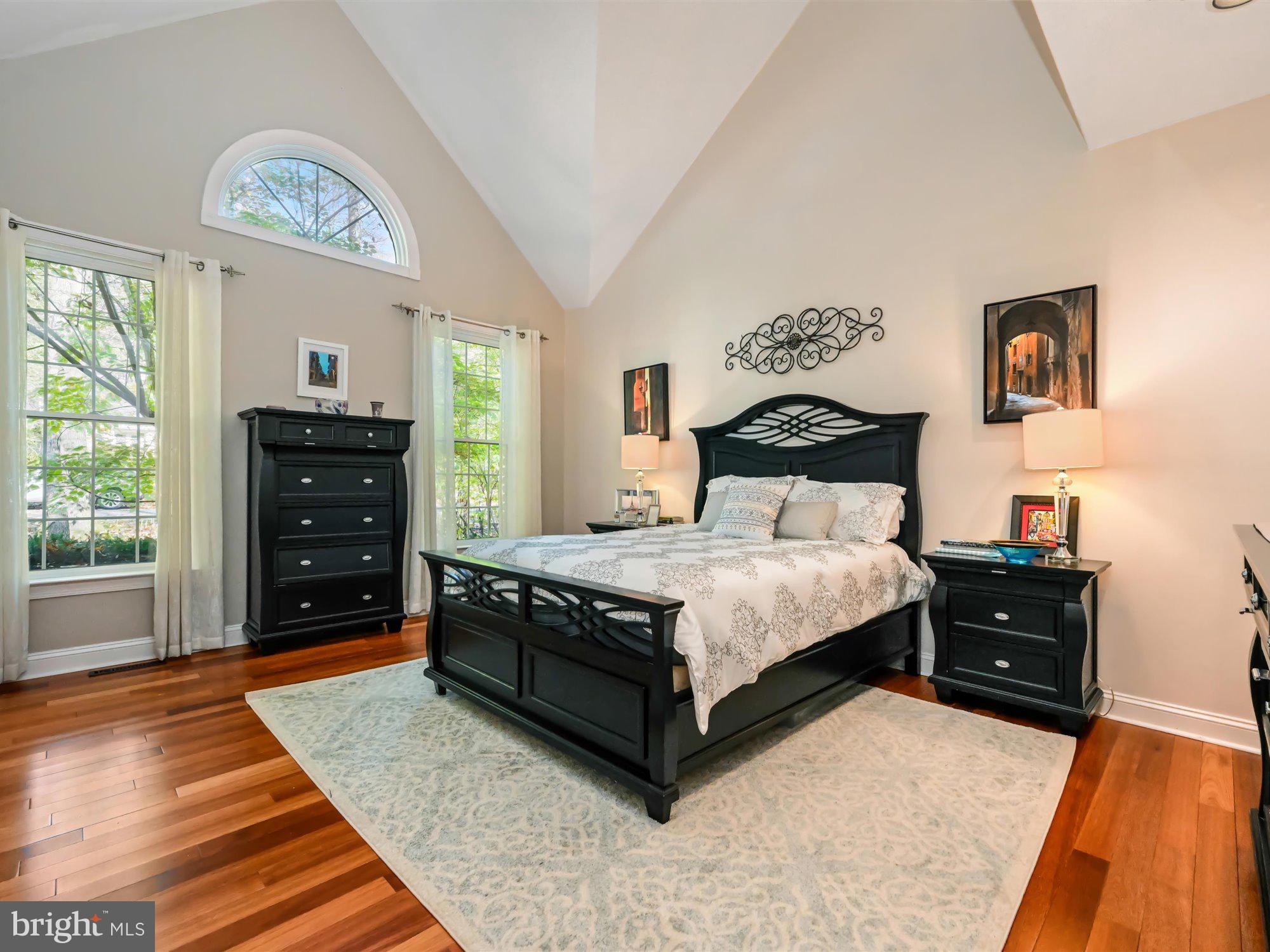 LAUREL WOODS - Residential