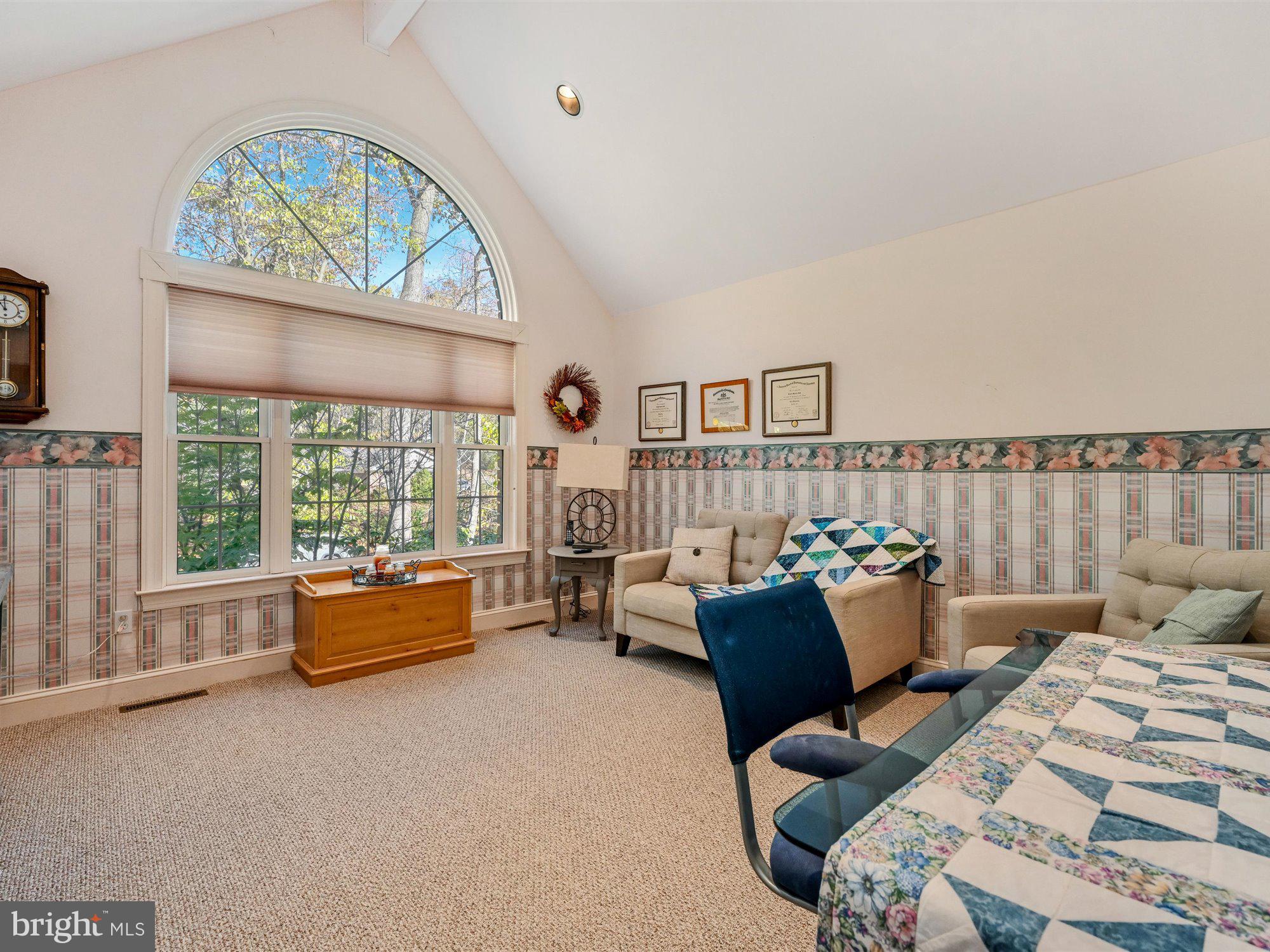 LAUREL WOODS - Residential