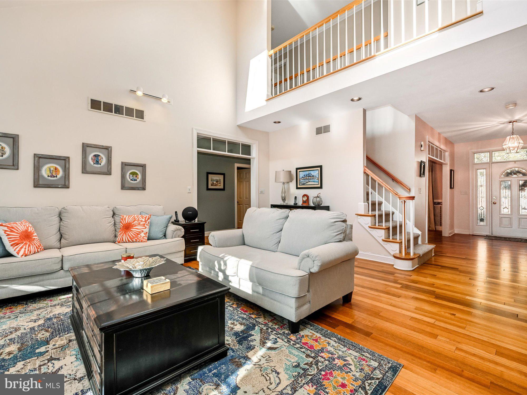 LAUREL WOODS - Residential