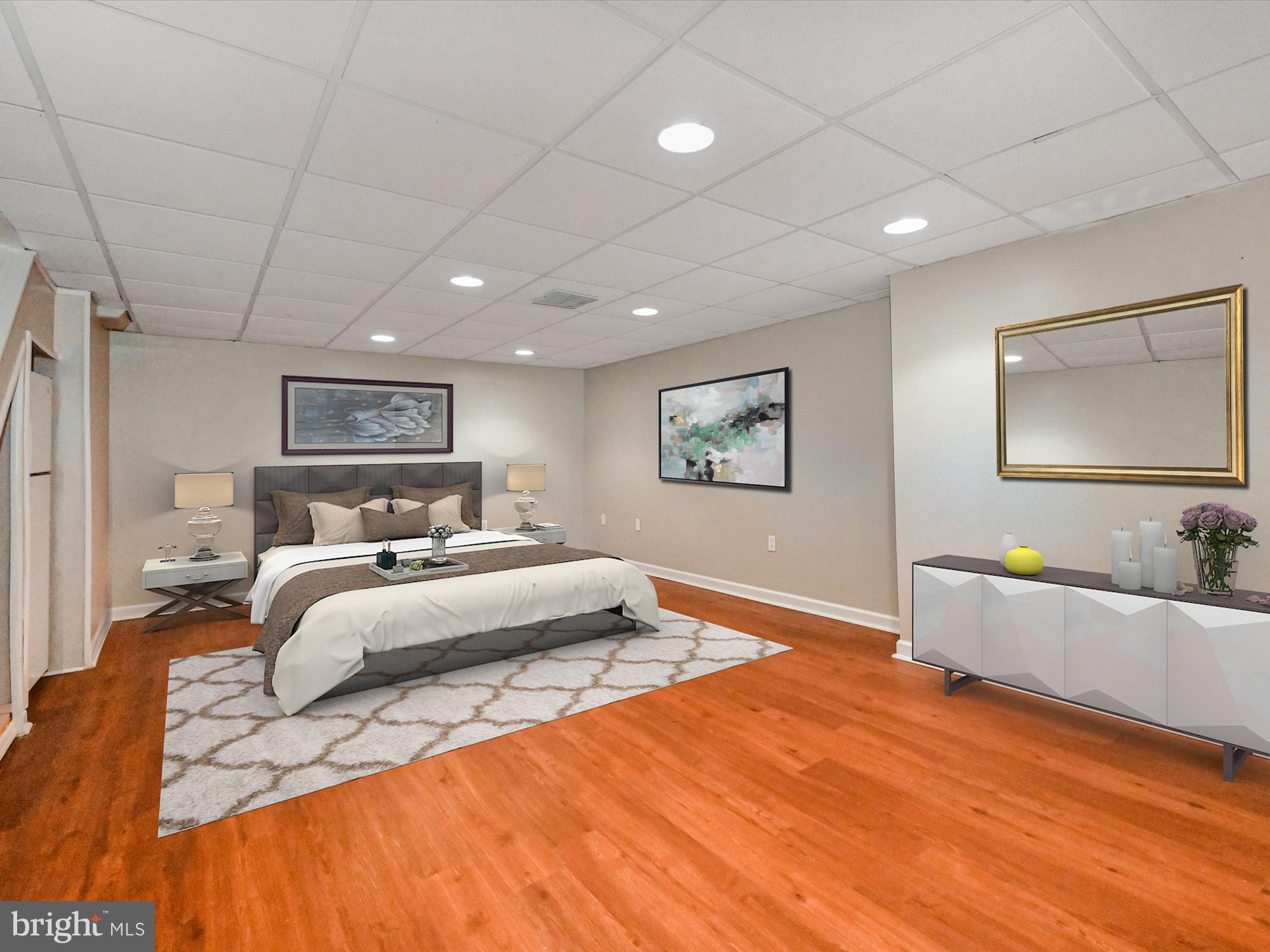 LAUREL WOODS - Residential