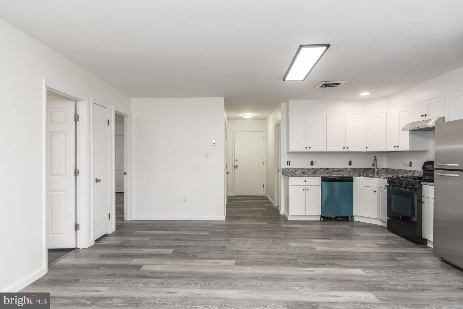 MAYFAIR - Commercial Sale