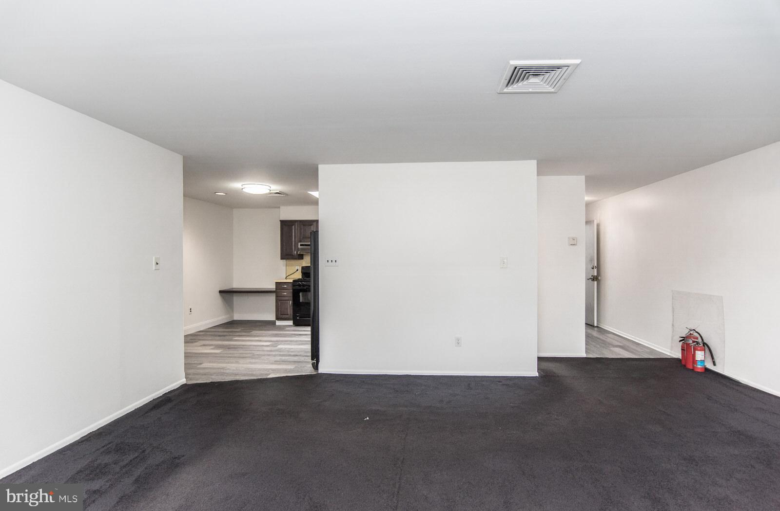 MAYFAIR - Commercial Sale