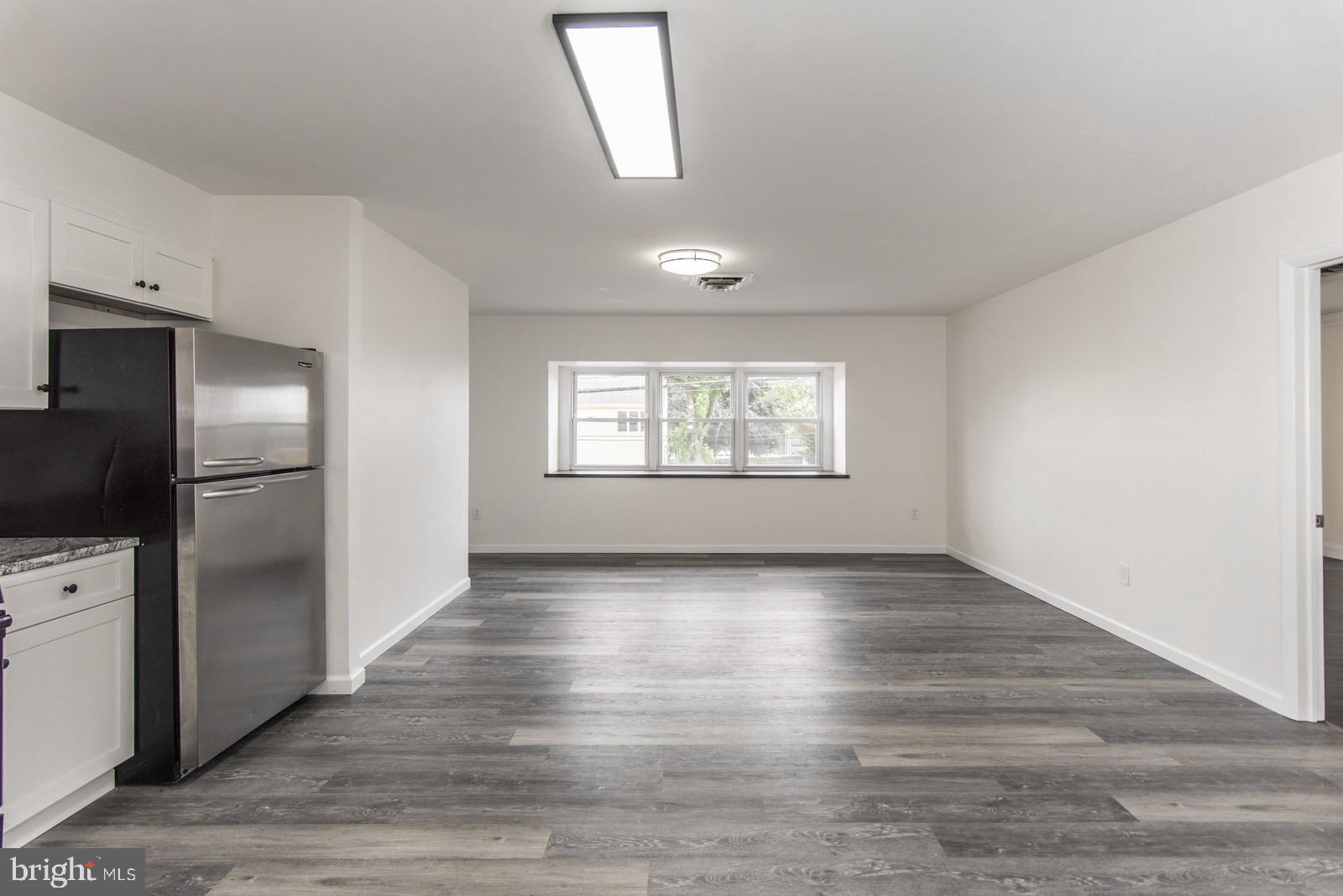 MAYFAIR - Commercial Sale