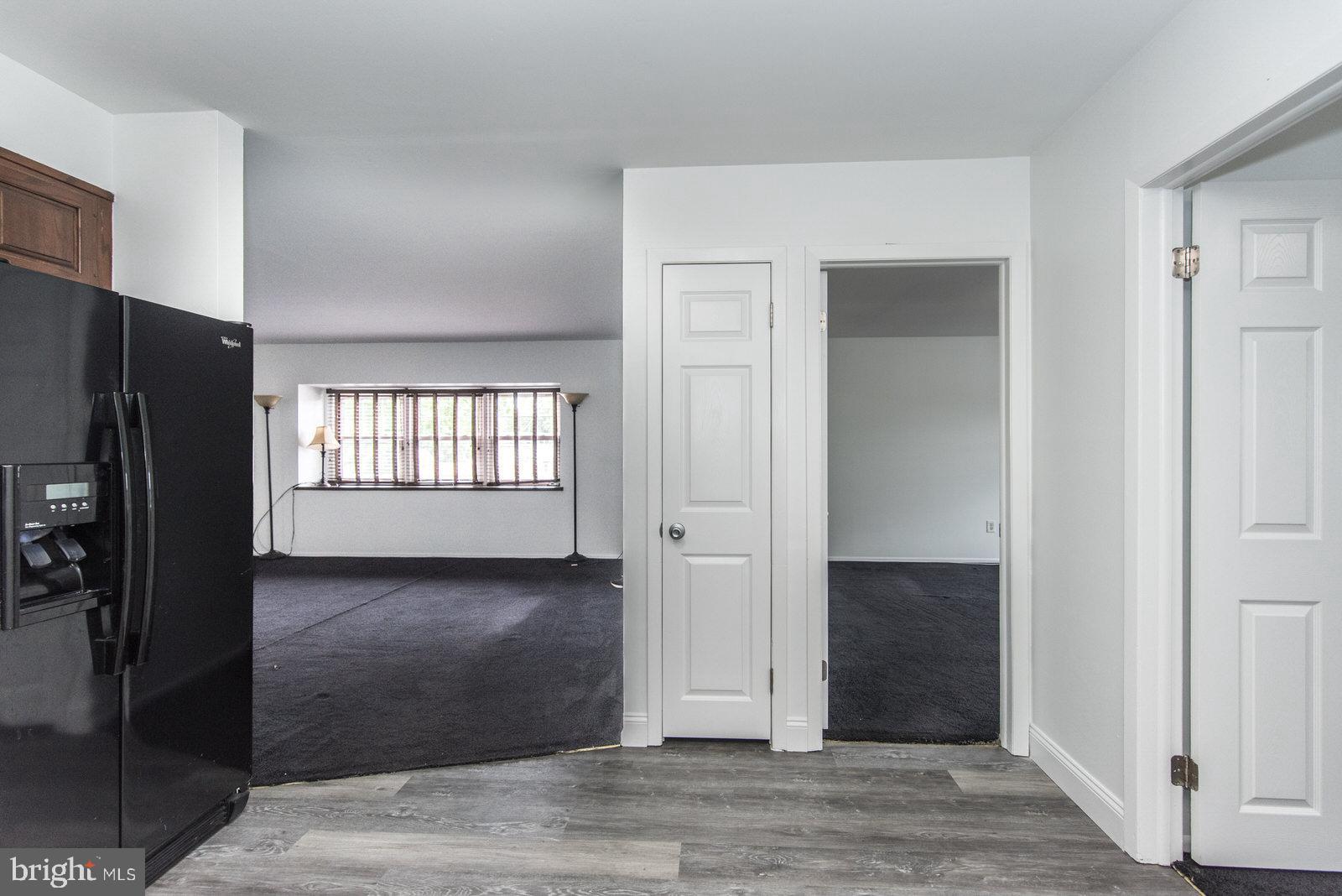 MAYFAIR - Commercial Sale