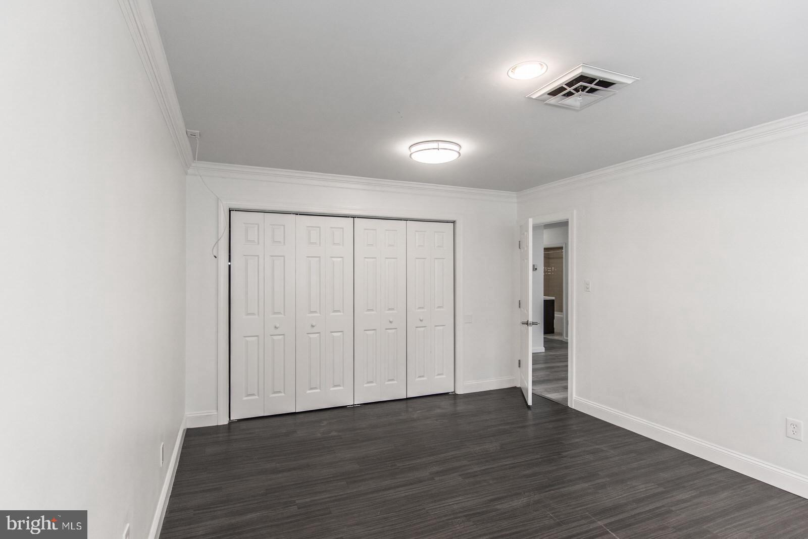 MAYFAIR - Commercial Sale