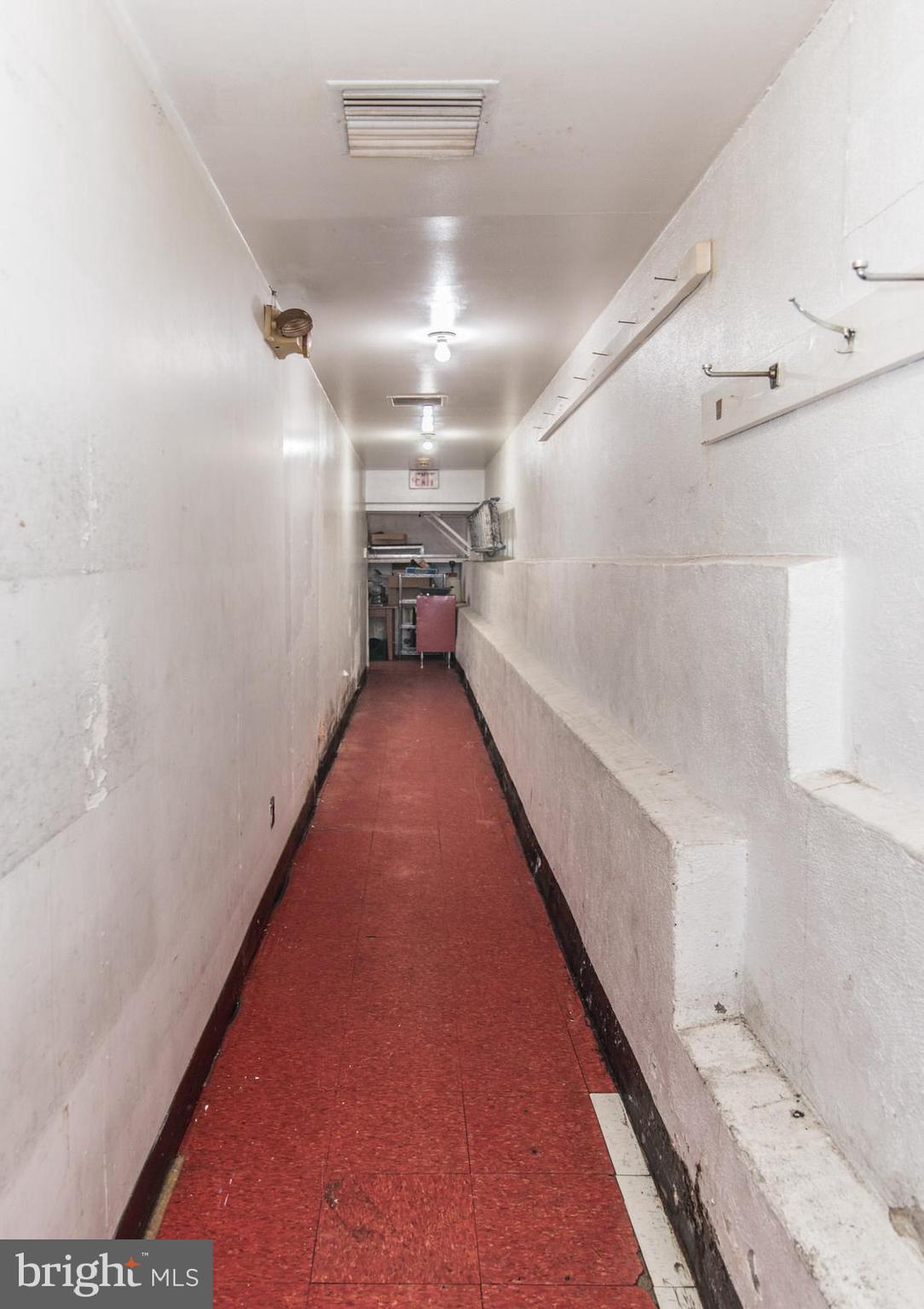 MAYFAIR - Commercial Sale