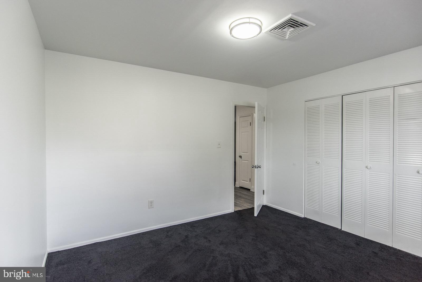 MAYFAIR - Commercial Sale