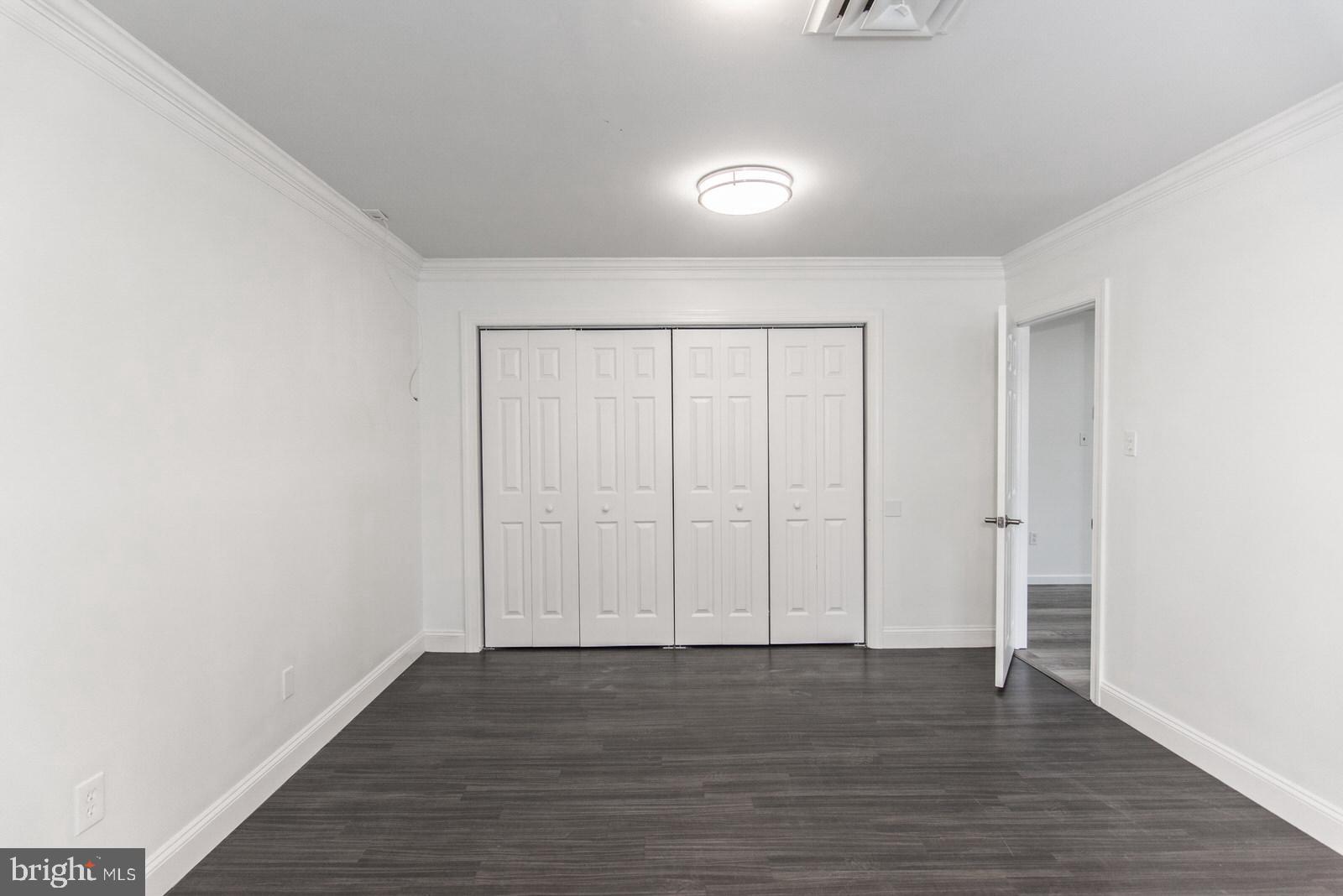 MAYFAIR - Commercial Sale