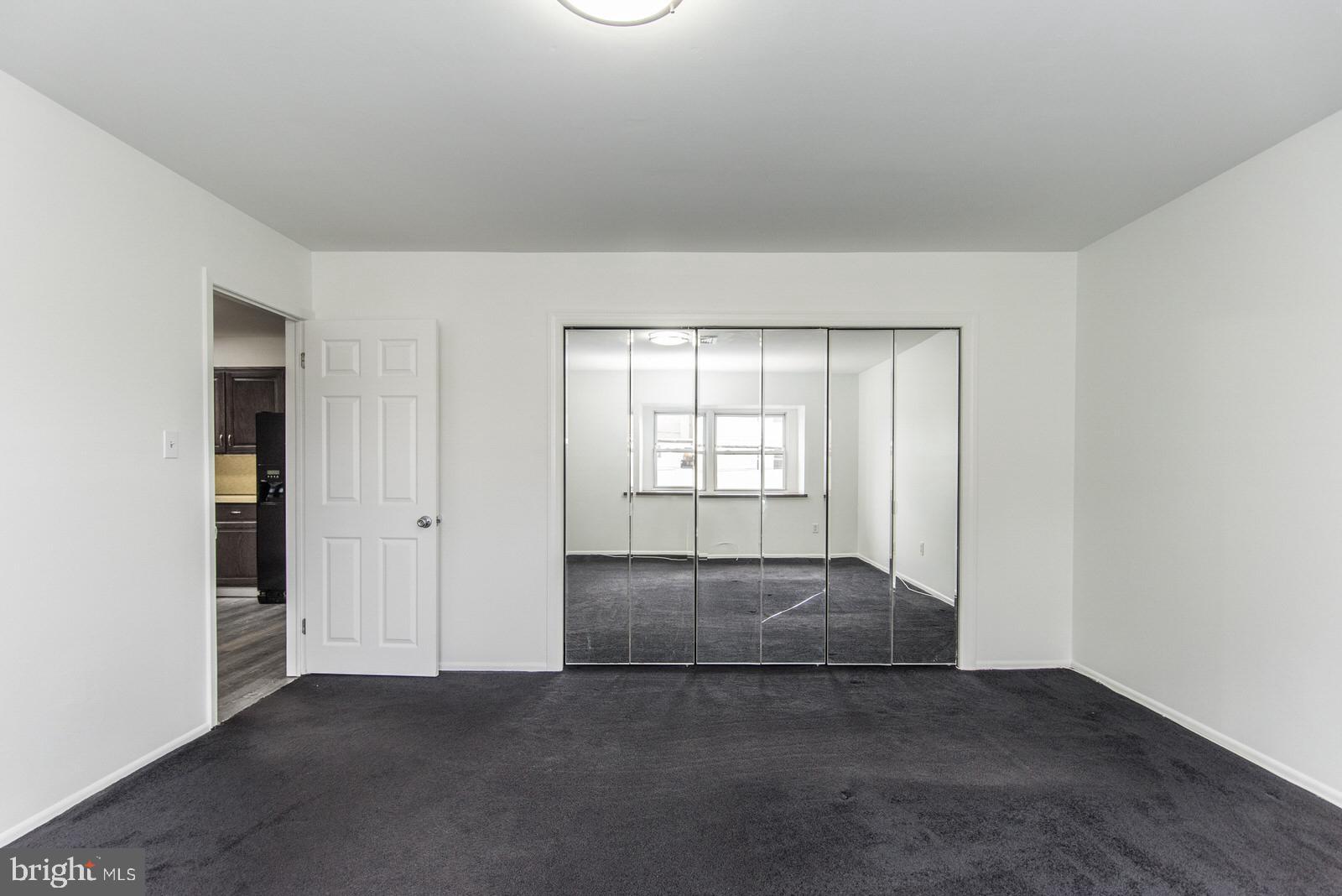 MAYFAIR - Commercial Sale