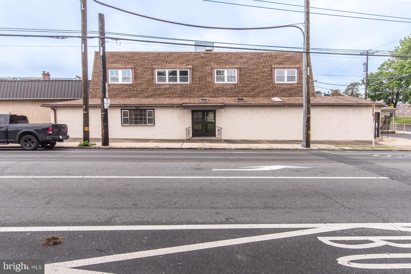 MAYFAIR - Commercial Sale