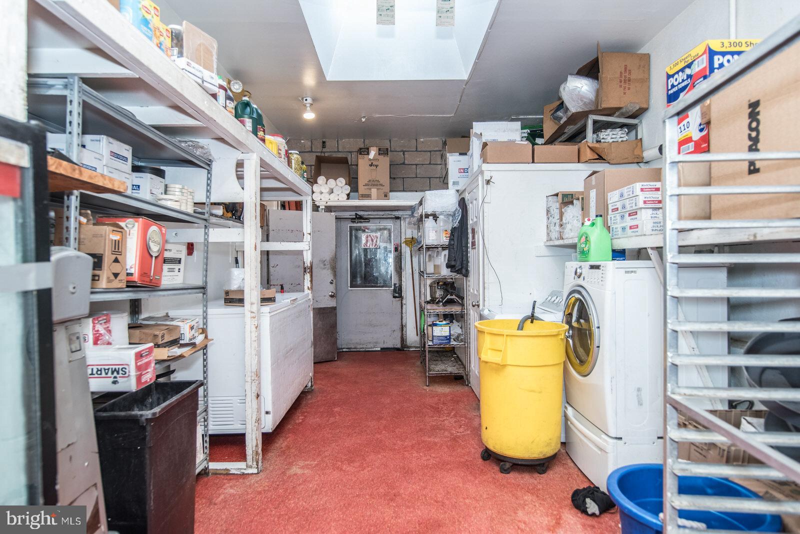MAYFAIR - Commercial Sale
