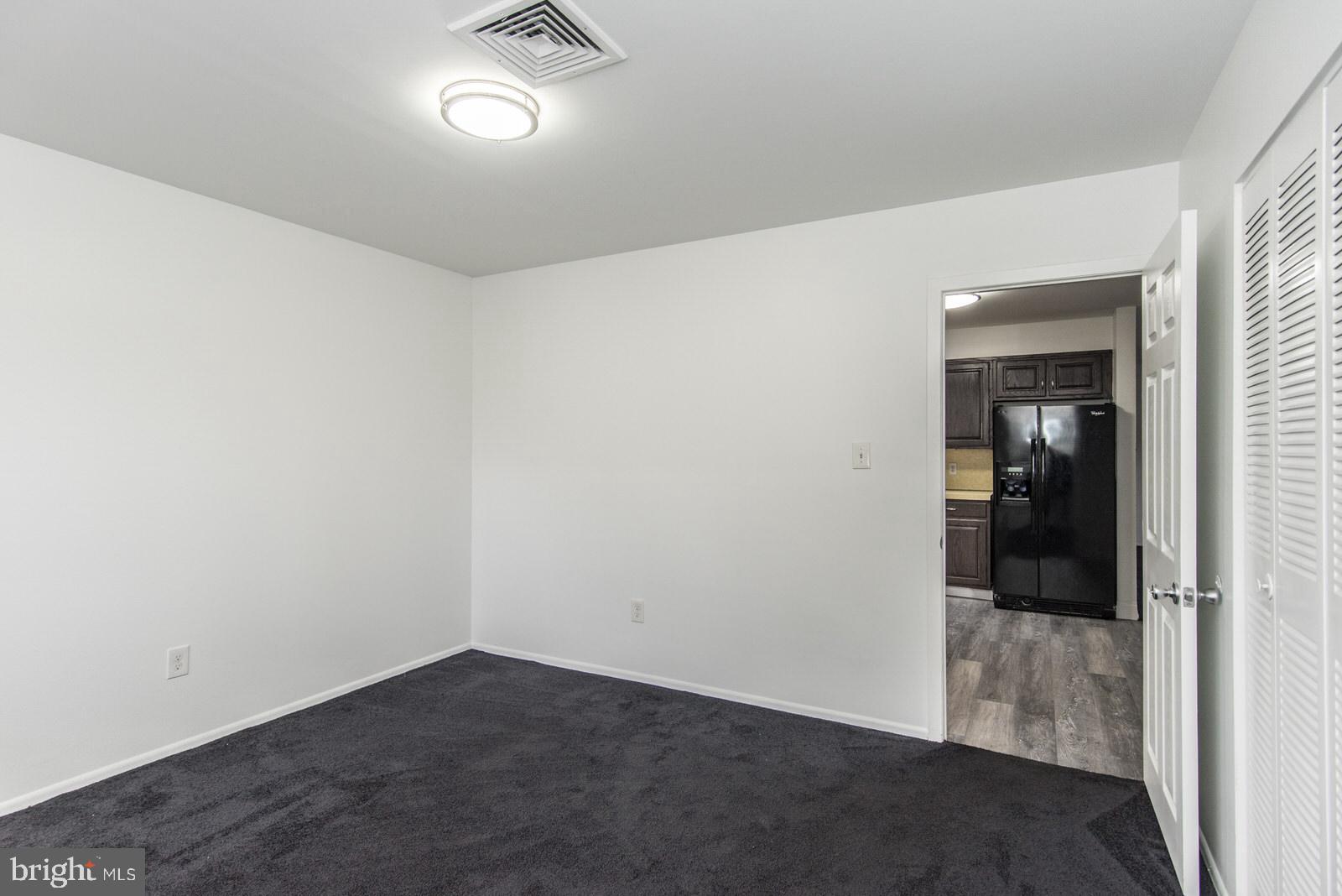 MAYFAIR - Commercial Sale