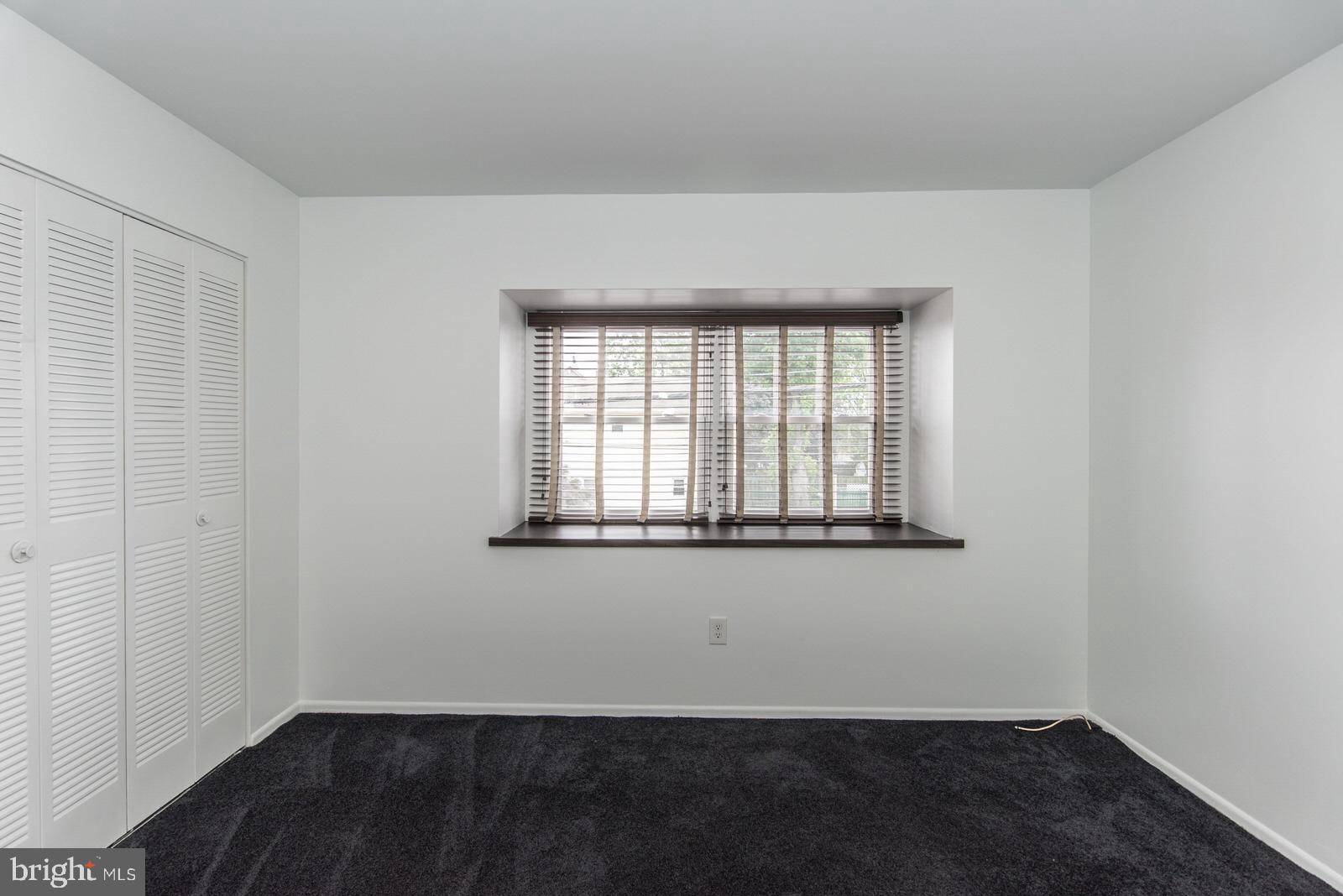 MAYFAIR - Commercial Sale