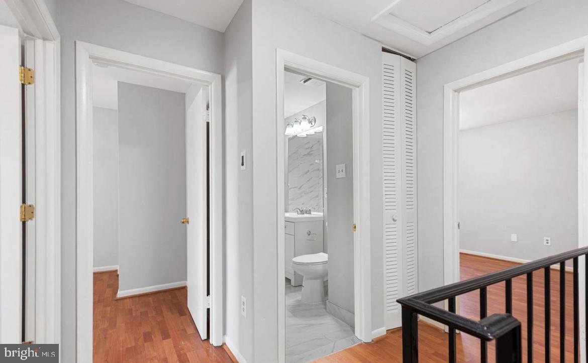 GLASSMANOR - Residential Lease