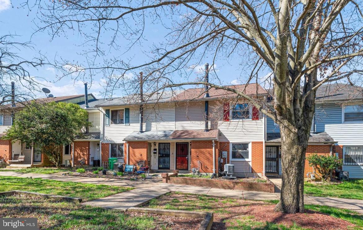 GLASSMANOR - Residential Lease