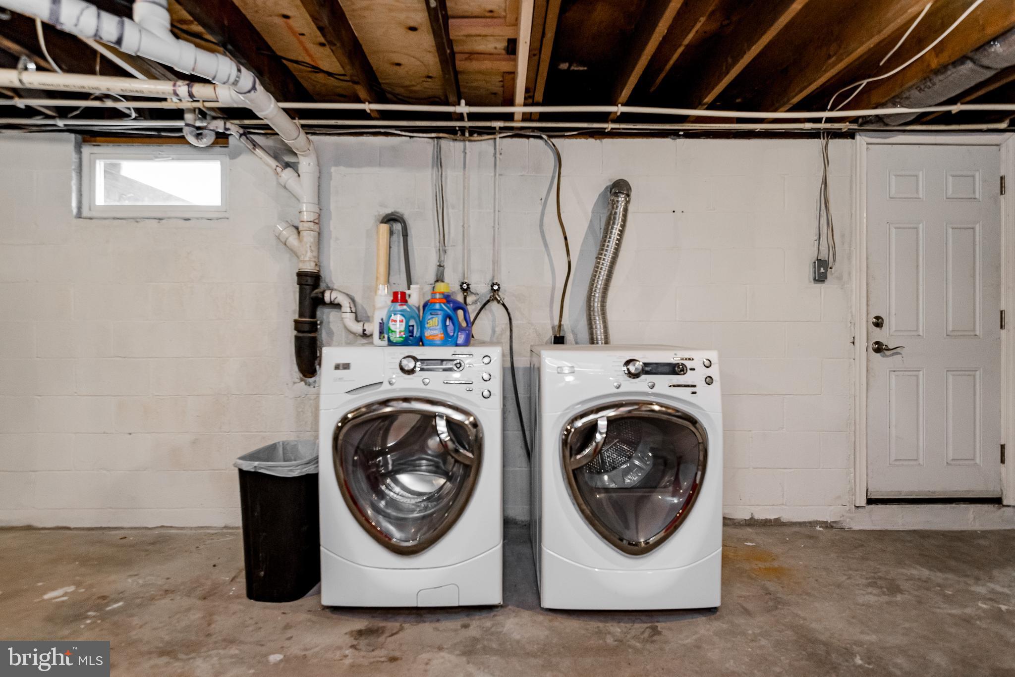 HIGH POINT - Residential