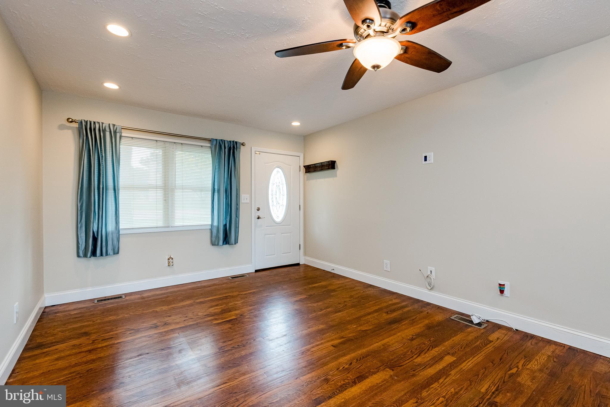 HIGH POINT - Residential