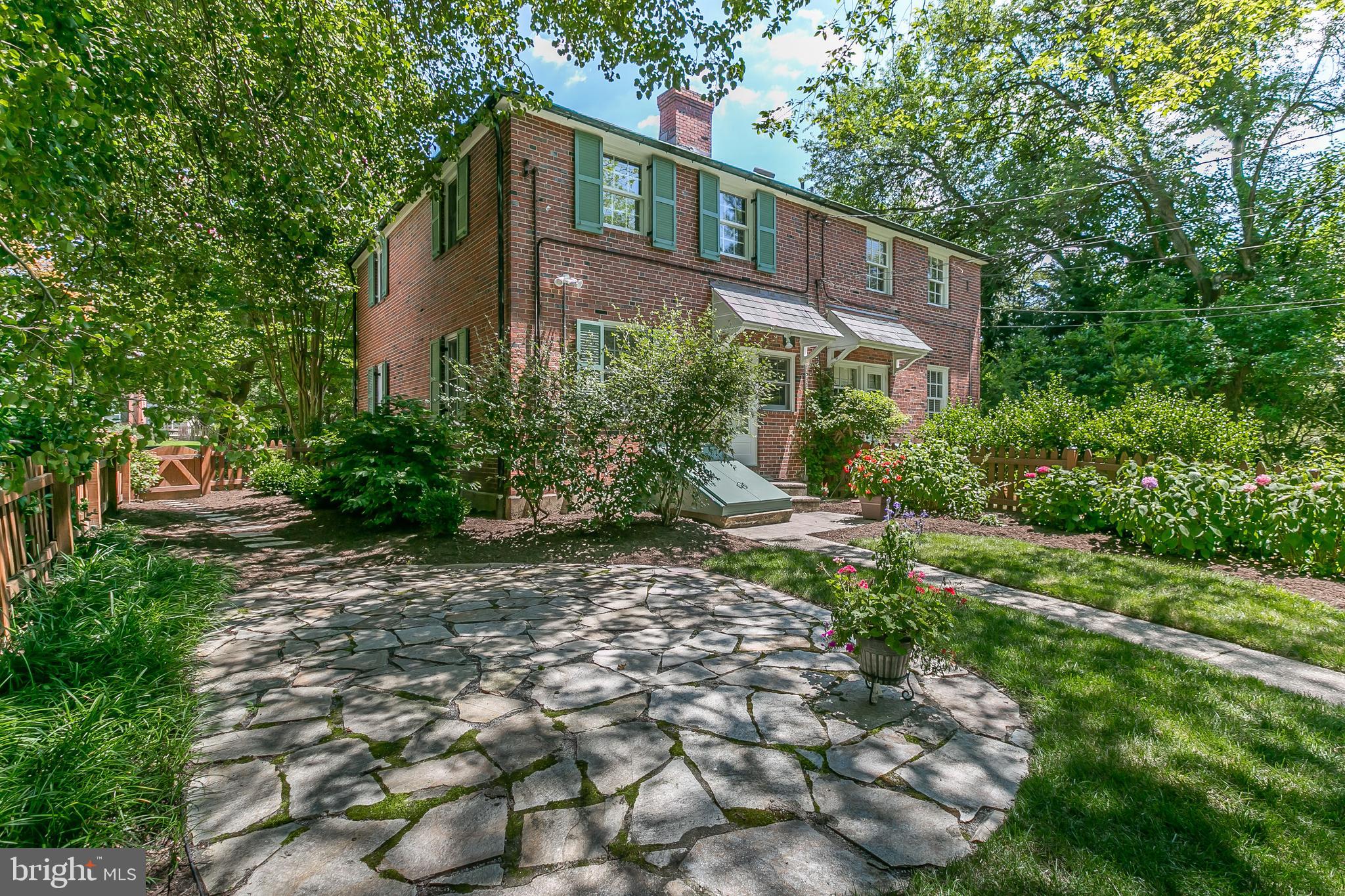 GREATER HOMELAND HISTORIC DISTRICT - Residential