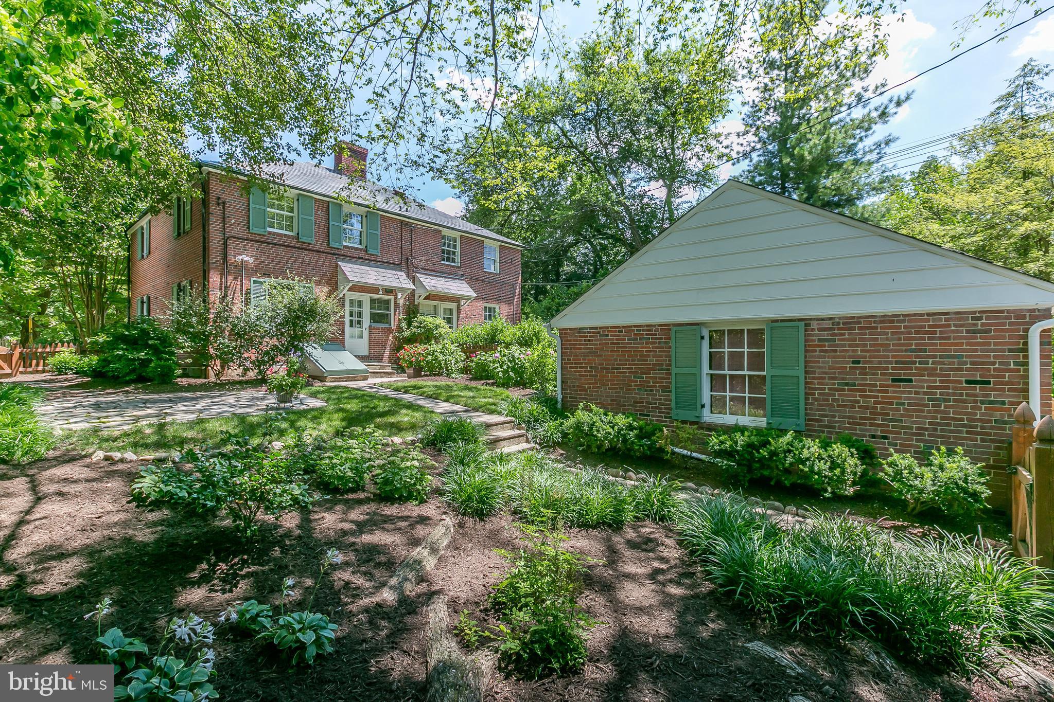 GREATER HOMELAND HISTORIC DISTRICT - Residential