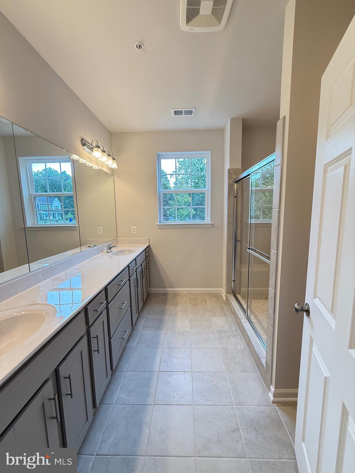 SWAN POINT - Residential